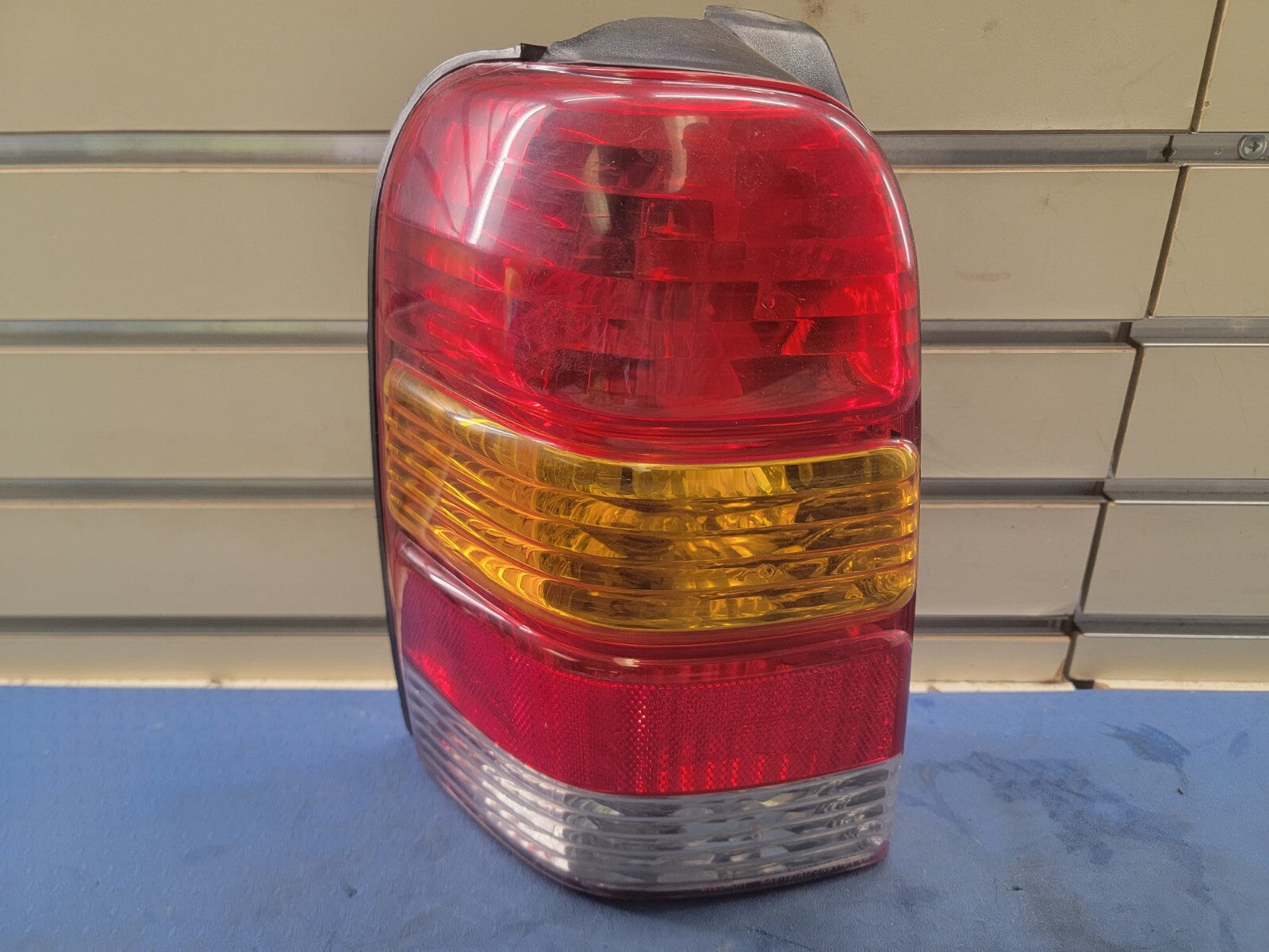 🔥01-07 Ford Escape Rear Right Passenge Side Tail Light Lamp Assembly Chrome OEM