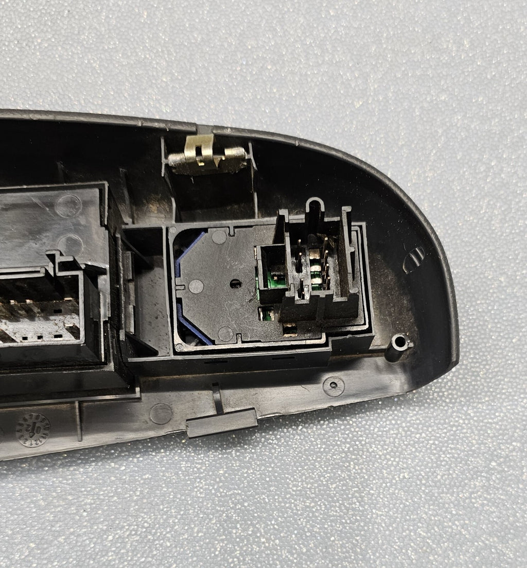 99-02 Silverado SIERRA Door Master Power Window Switch LEFT Driver GRAPHITE WS3