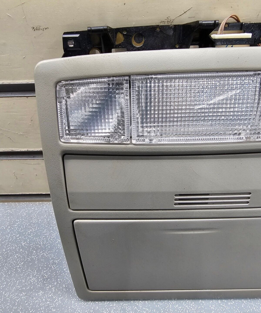 07-11 Toyota Camry Overhead Console Dome Map Light Lamp Storage Assembly LT GRAY