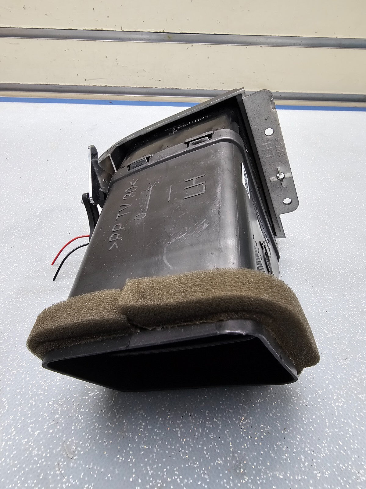 🔥04-07 JAGUAR XJ8 LEFT DRIVER Outer Dash Front Center Air Vent Heater OEM