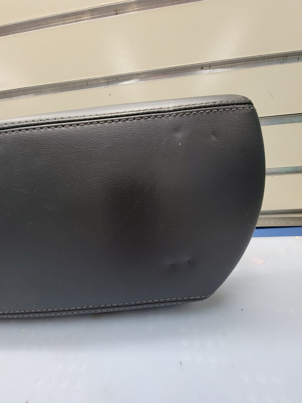 🔥2014-2016 Chevy Malibu Center Console Arm Rest Lid Top Pad Cover Leather Black