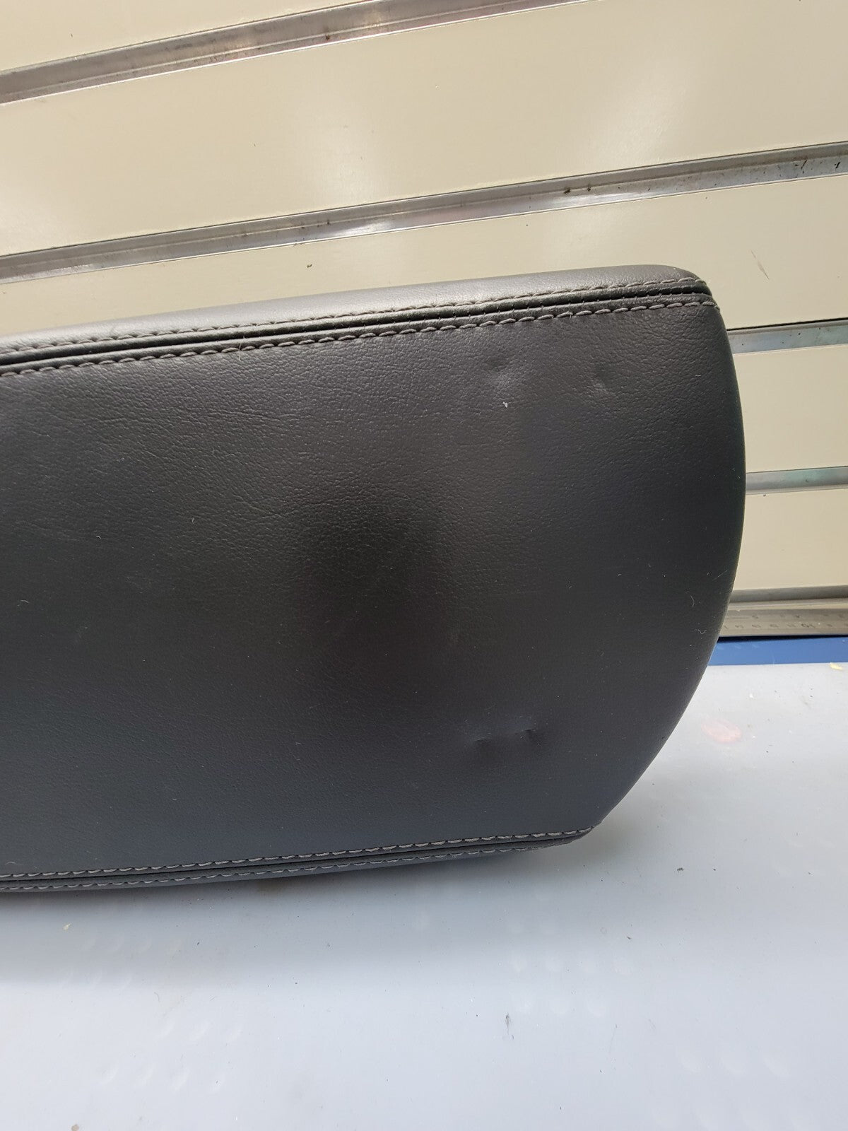 🔥2014-2016 Chevy Malibu Center Console Arm Rest Lid Top Pad Cover Leather Black