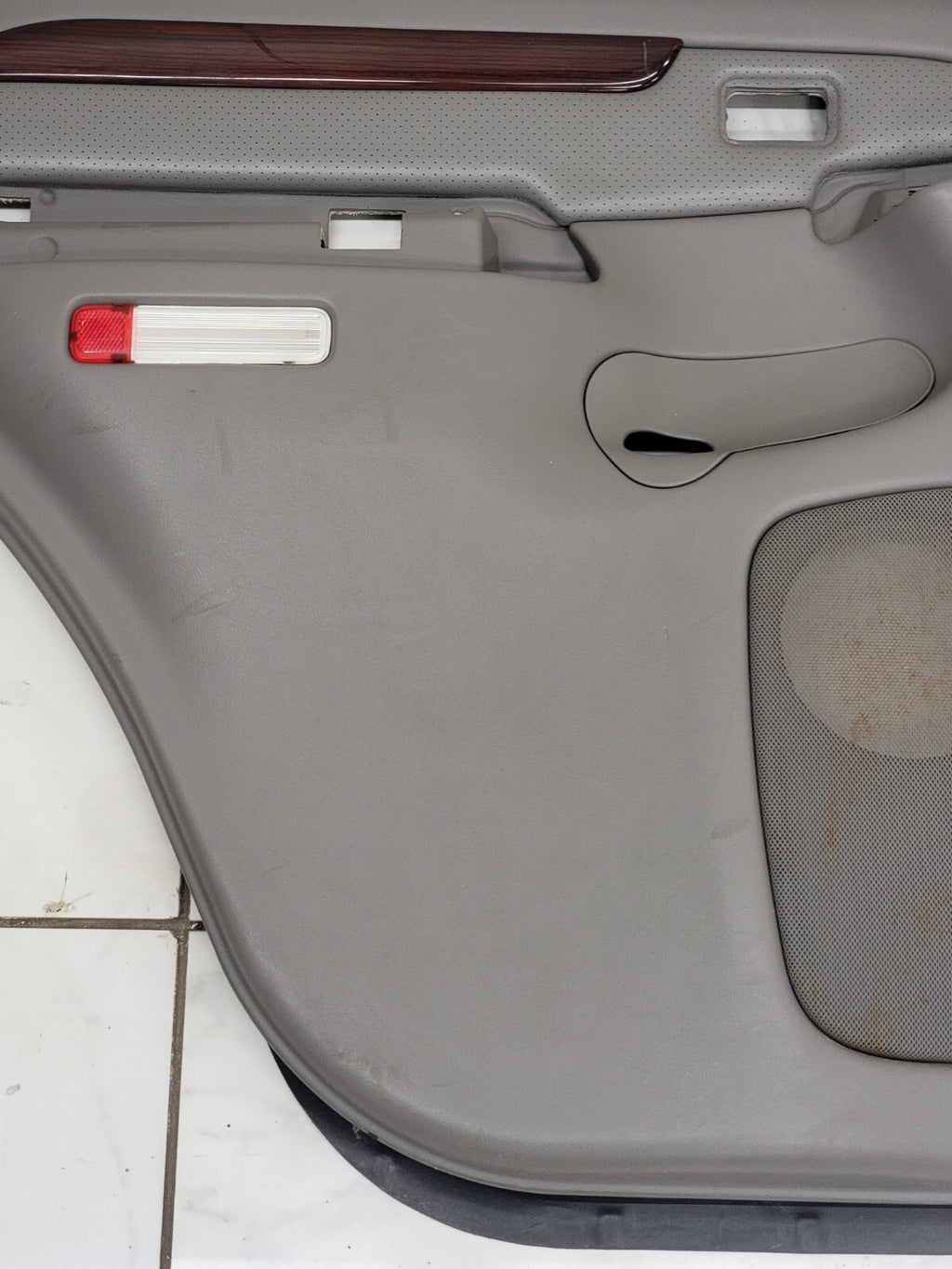 🔥99-06 Silverado SIERRA Door Panel Rear LEFT /No Arm LIGHT GRAY G-H2 D7