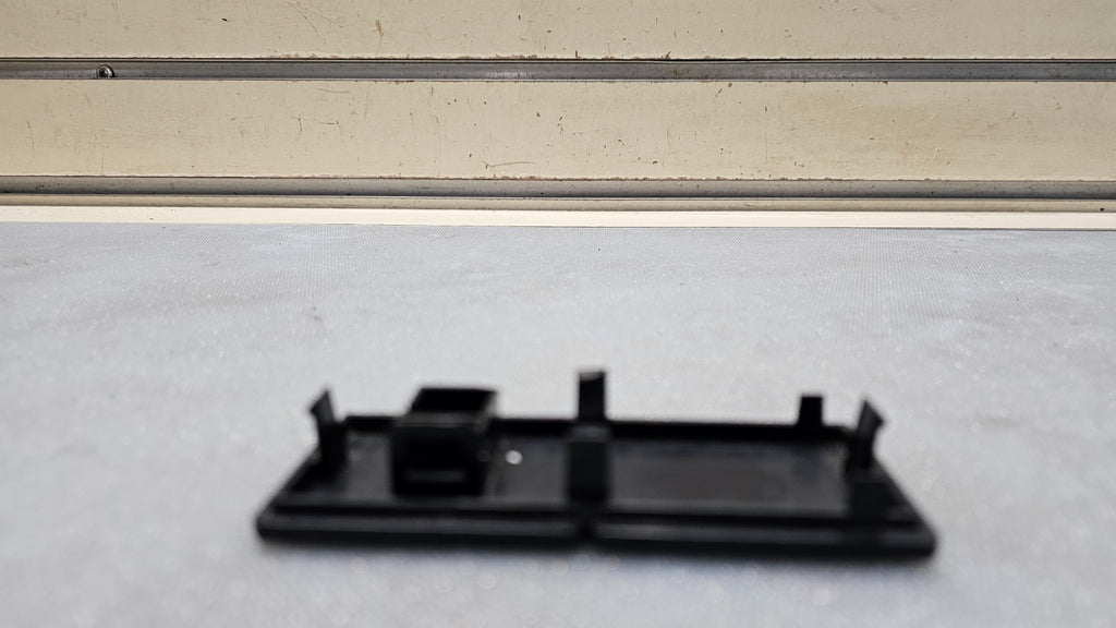 🔥95-99 Chevy GMC C/K Tahoe Suburban Blank Switch Instrument Panel Bezel 2 Spot