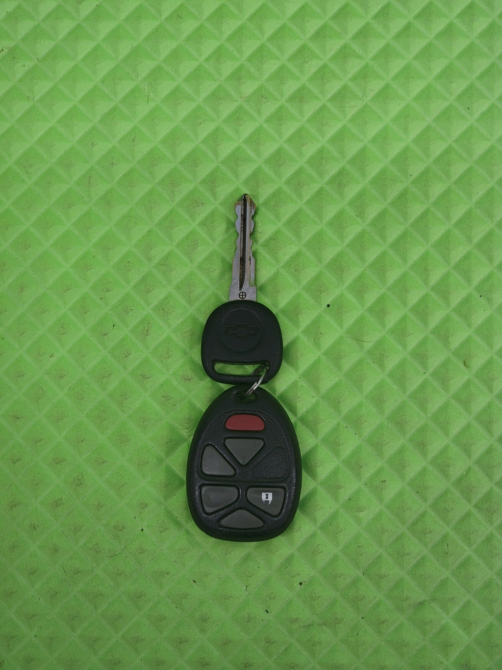 🔥2007-2014 Chevrolet Tahoe Suburban GMC Yukon Remote Car Key Fob & key