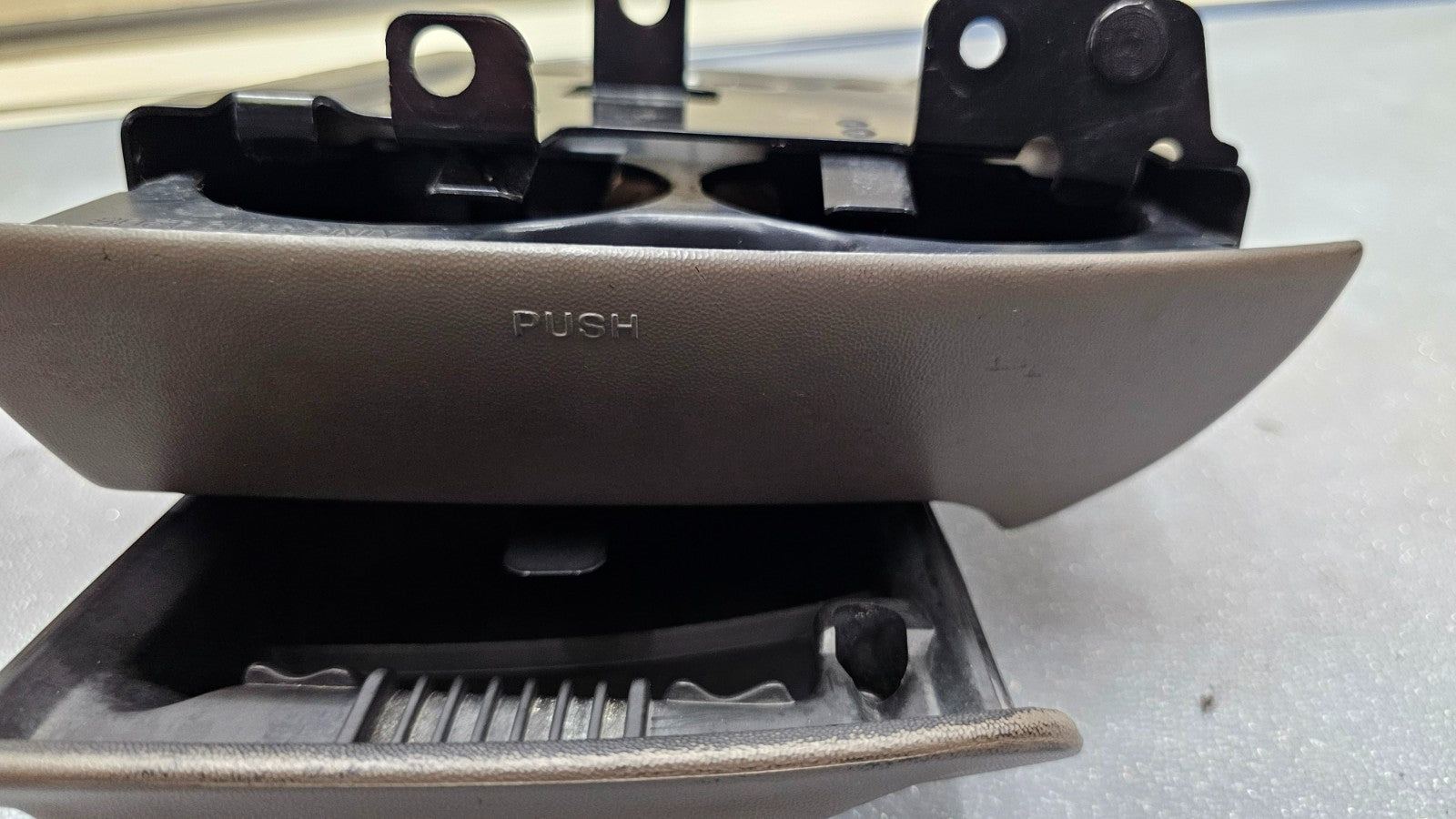 🔥97-03 Ford F150 EXPEDITION Dash Pull Out Cup Holder Trim w/ Ash Tray Gray