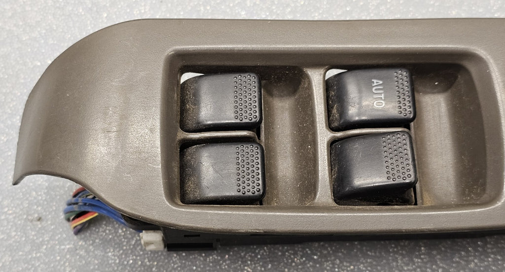 🔥00-04 Legacy Outback Left Driver Master Window Door Control Switch Bezel Black