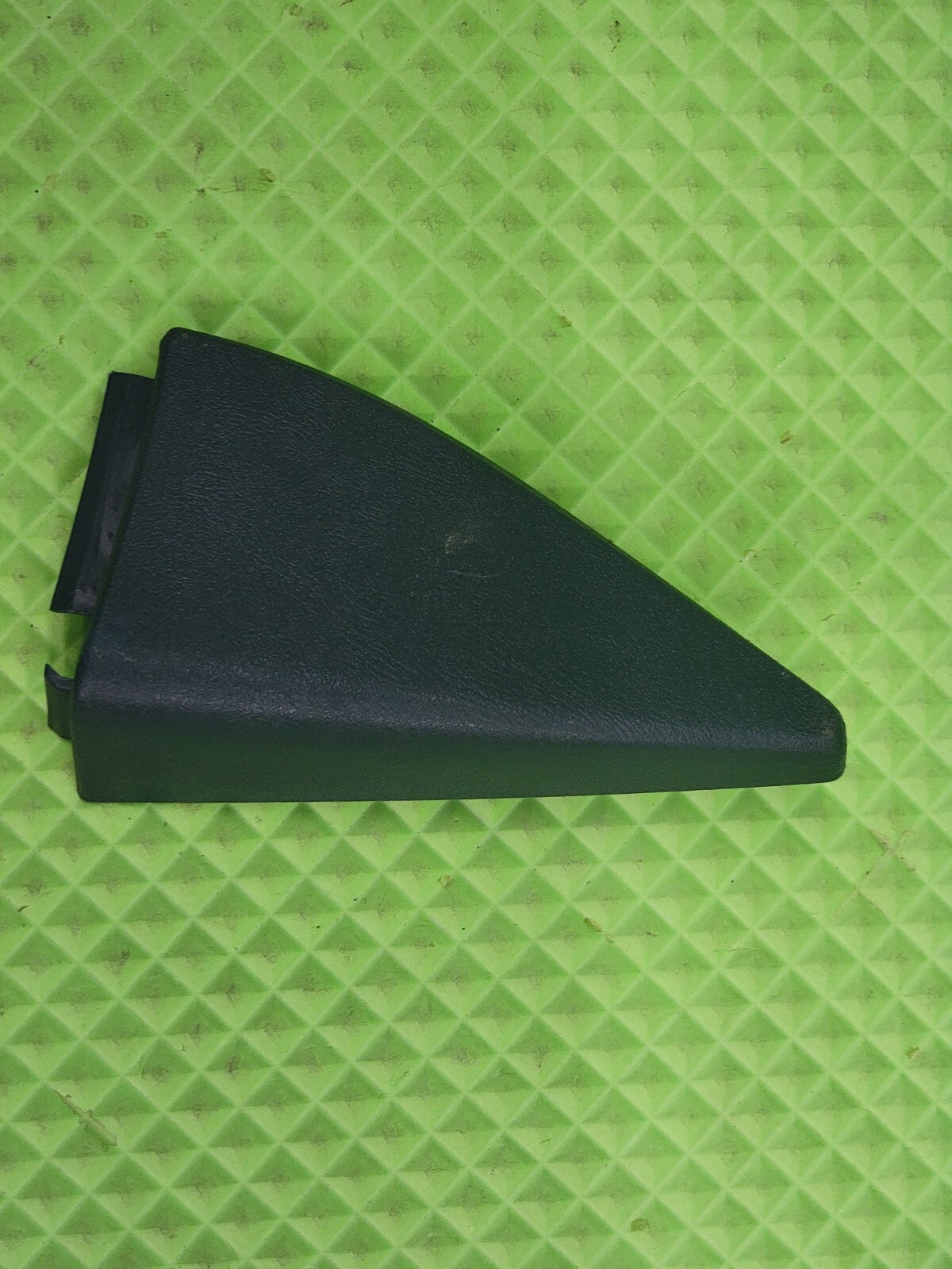 1995-1998 Chevrolet Tahoe Suburban Door Panel Mirror Cover Trim RIGHT DARK GRAY