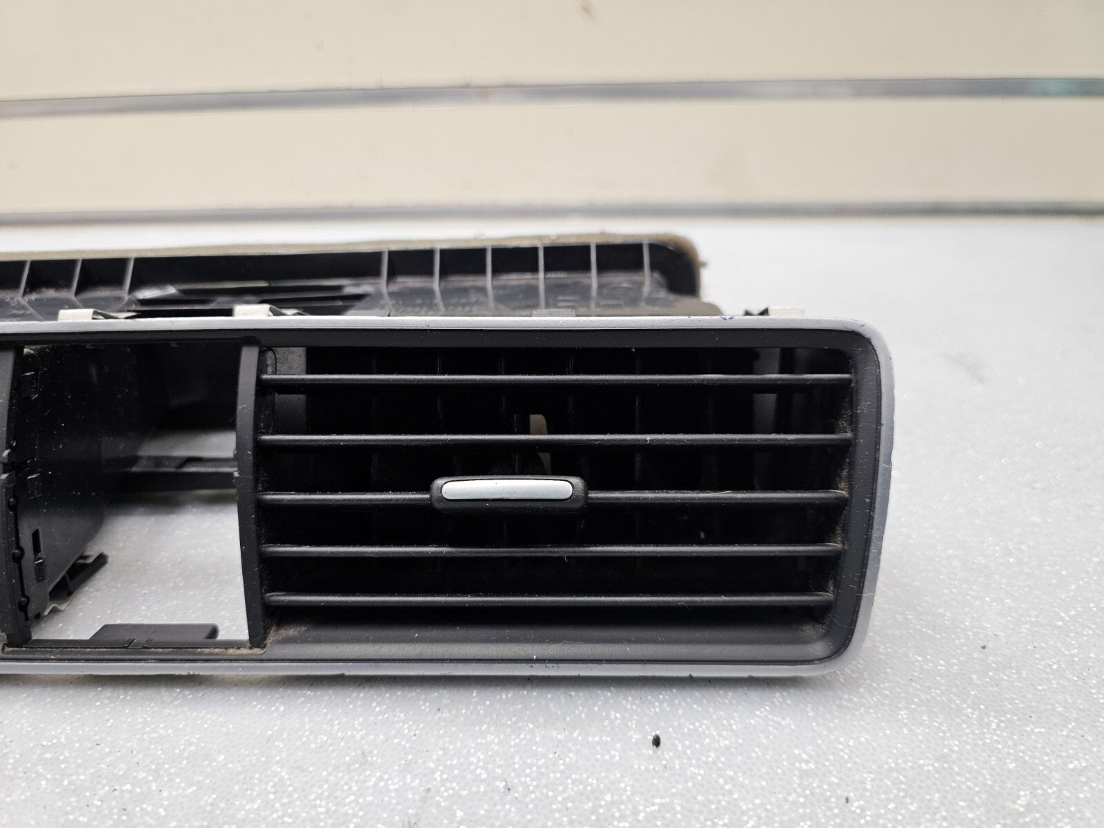 🔥2012 - 2015 Volkswagen Passat Dash Center Air Vents OEM