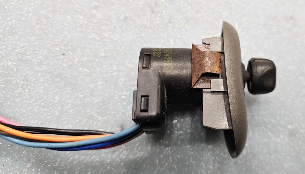 🔥02-09 TRAILBLAZER ENVOY A LEFT DRIVER POWER MIRROR DOOR CONTROL SWITCH GRAY