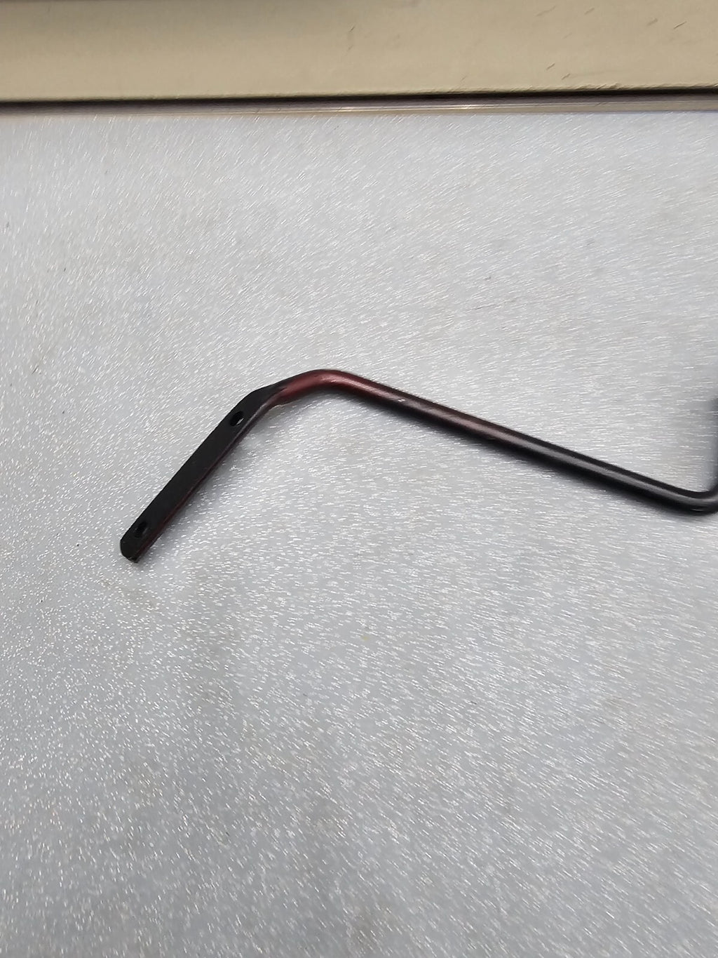 🔥1995-2005 Chevy Astro / GMC Safari Upper Sliding Door Arm Roller Bracket
