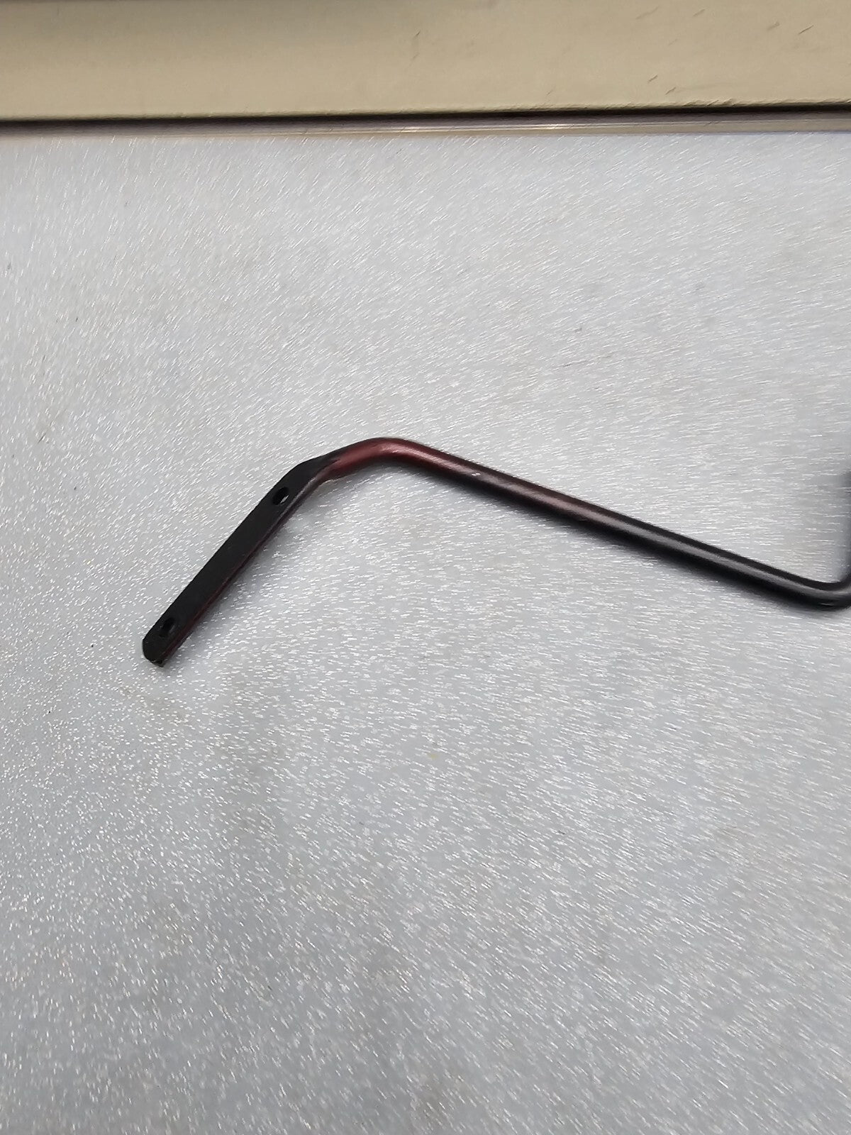 🔥1995-2005 Chevy Astro / GMC Safari Upper Sliding Door Arm Roller Bracket
