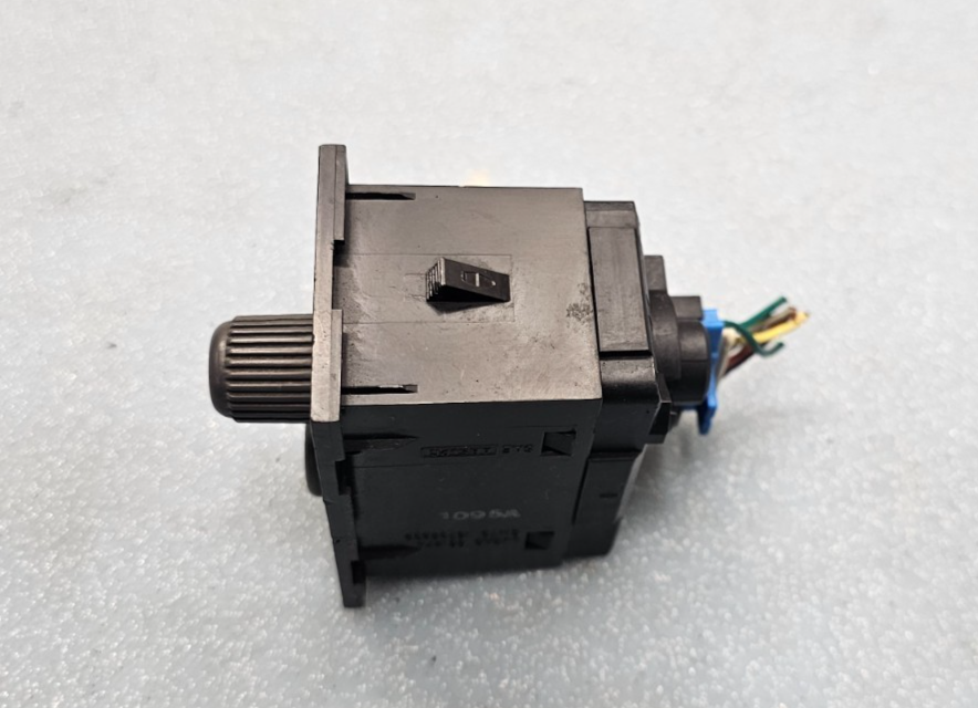 🔥99-02 TAHOE SUBURBAN GMC YUKON DENALI REAR WIPER FOG LIGHT SWITCH 4x4 BLACK
