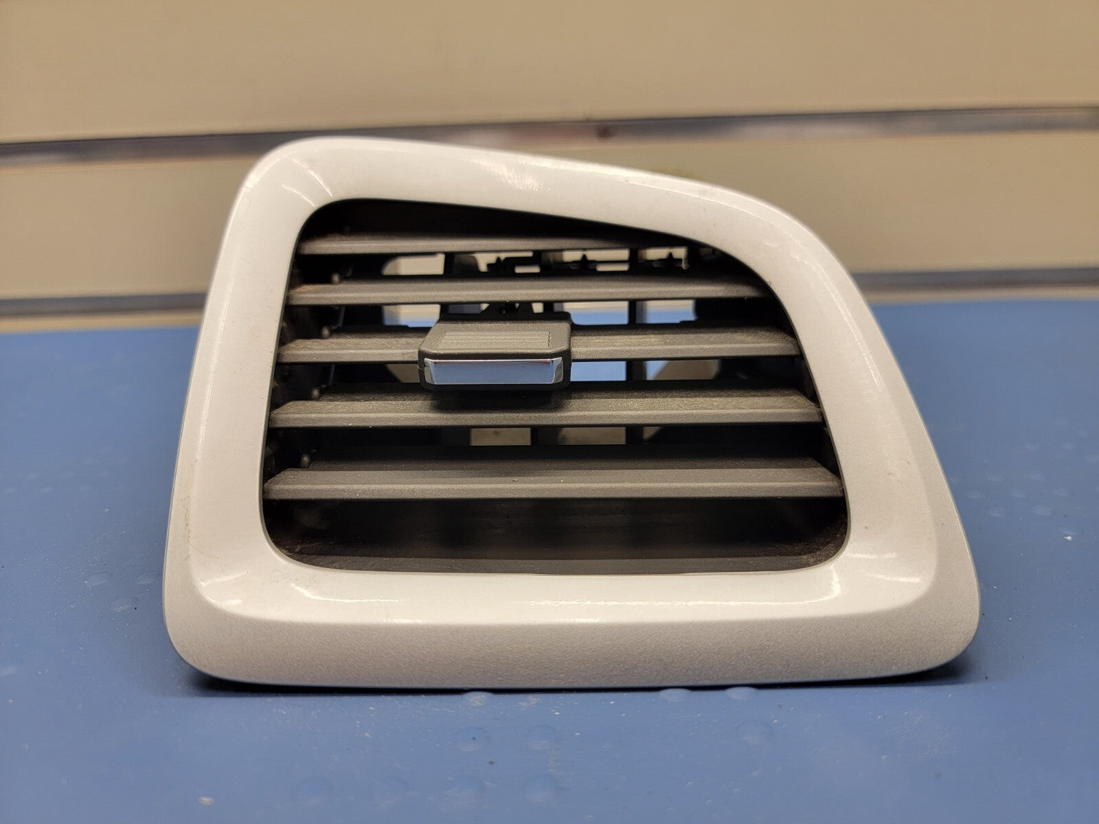 🔥10-17 CHEVROLET EQUINOX RIGHT FRONT PASSENGER DASH AC HEATER AIR VEN VT31