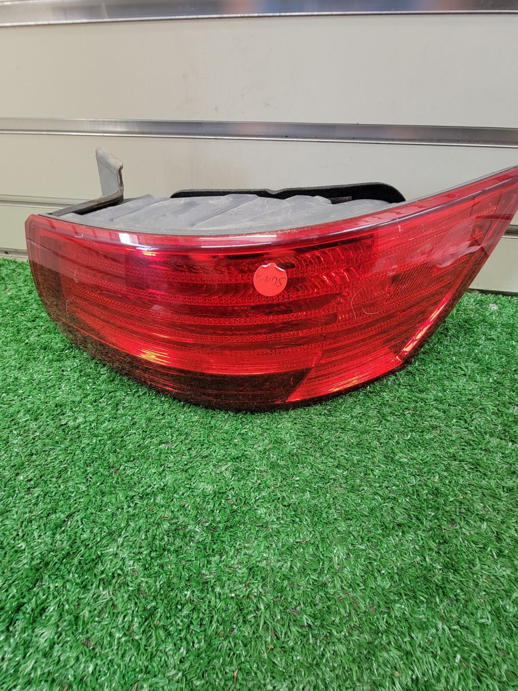 🔥06-08 Hyundai Sonata Outer Tail Light Assembly Lamp Passenger Right Halogen