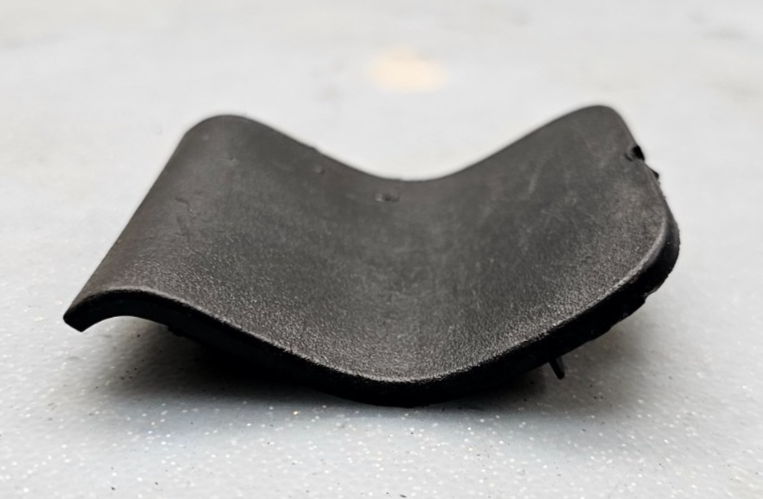 🔥2007-2013 GMC Chevy Tahoe Silverado Sierra Seat Track Cover Cap Black OEM