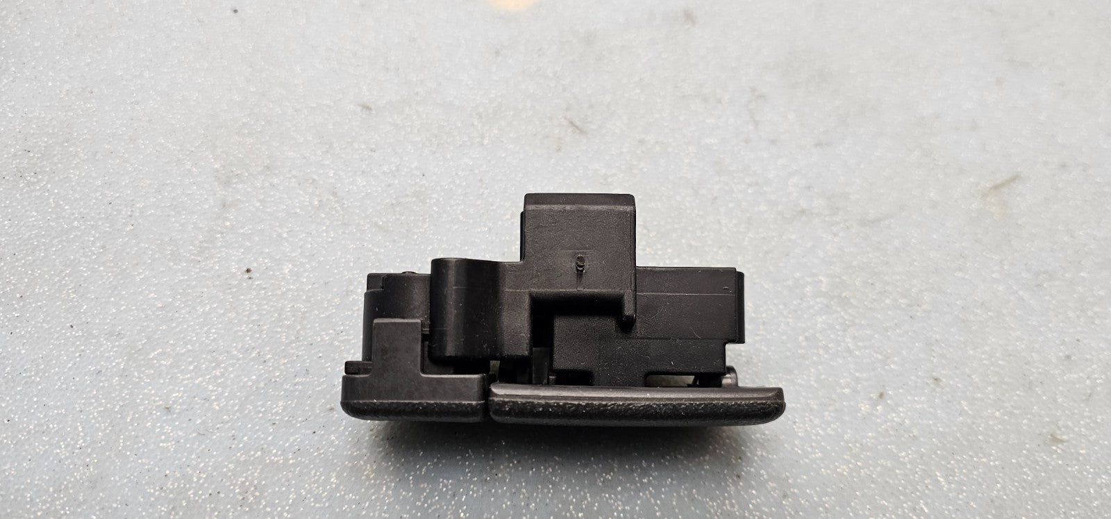 🔥00-16 Suzuki Grand Vitara Car Glove Box Lock Latch Handle Black
