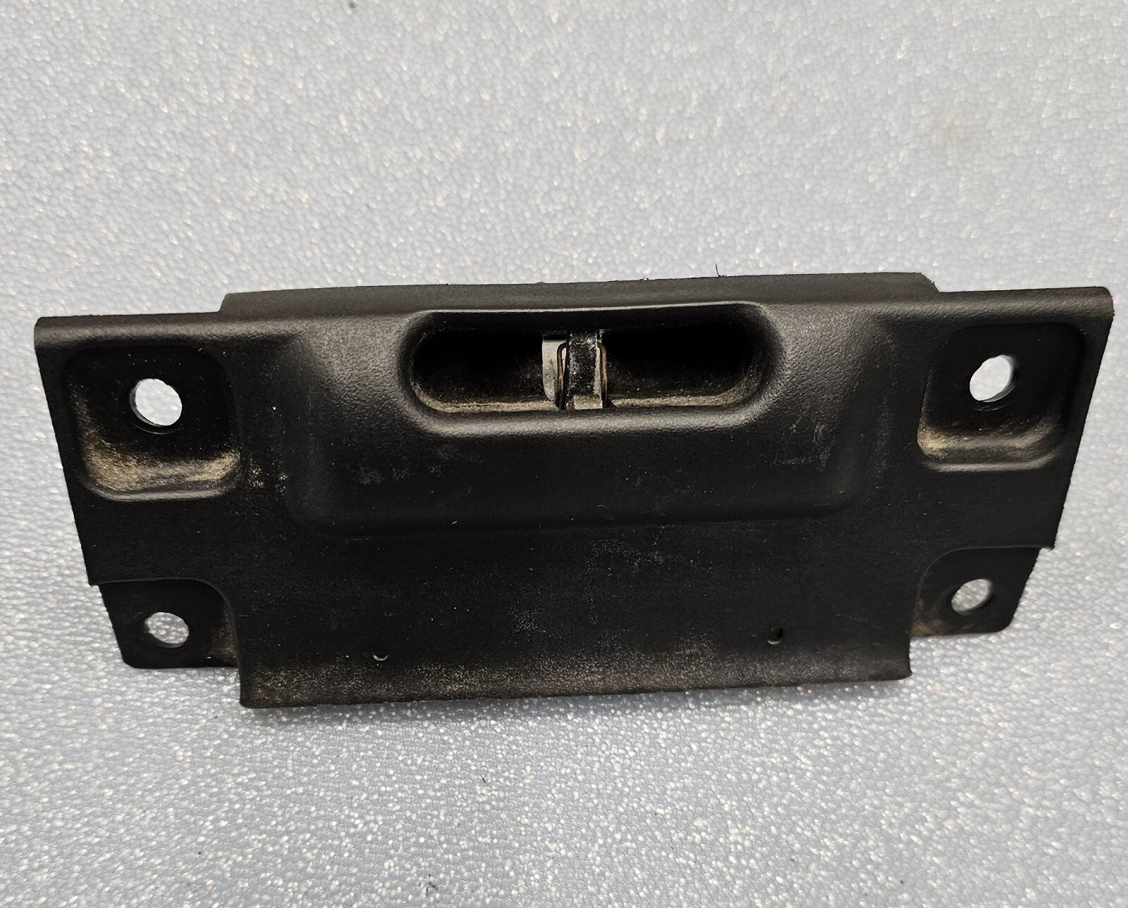 98-01 DODGE RAM 1500 2500 GLOVE COMPAERTMENT BOX HANDLE LATCH DOOR TRUCK PICKUP