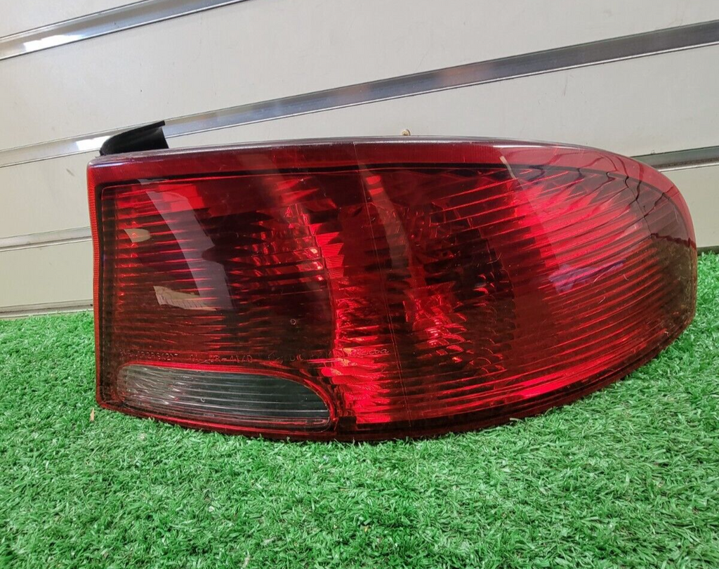 🔥01-06 Dodge Stratus PASSENGER RIGHT Side Tail Light Lamp Assembly Chrome OEM