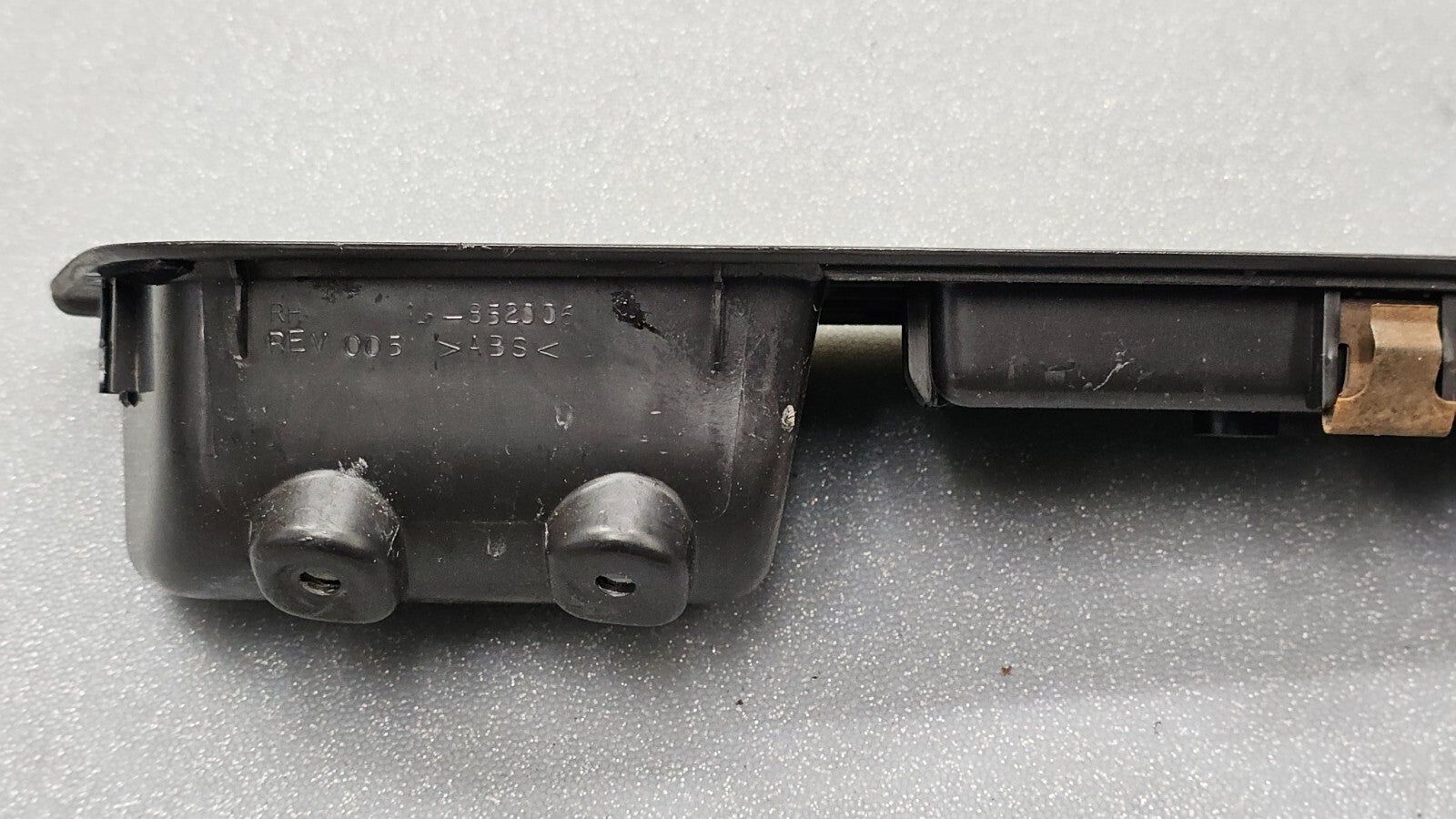 🔥06-08 Chevy Impala Right Passenger Power Window Switch Bezel Assembly Black