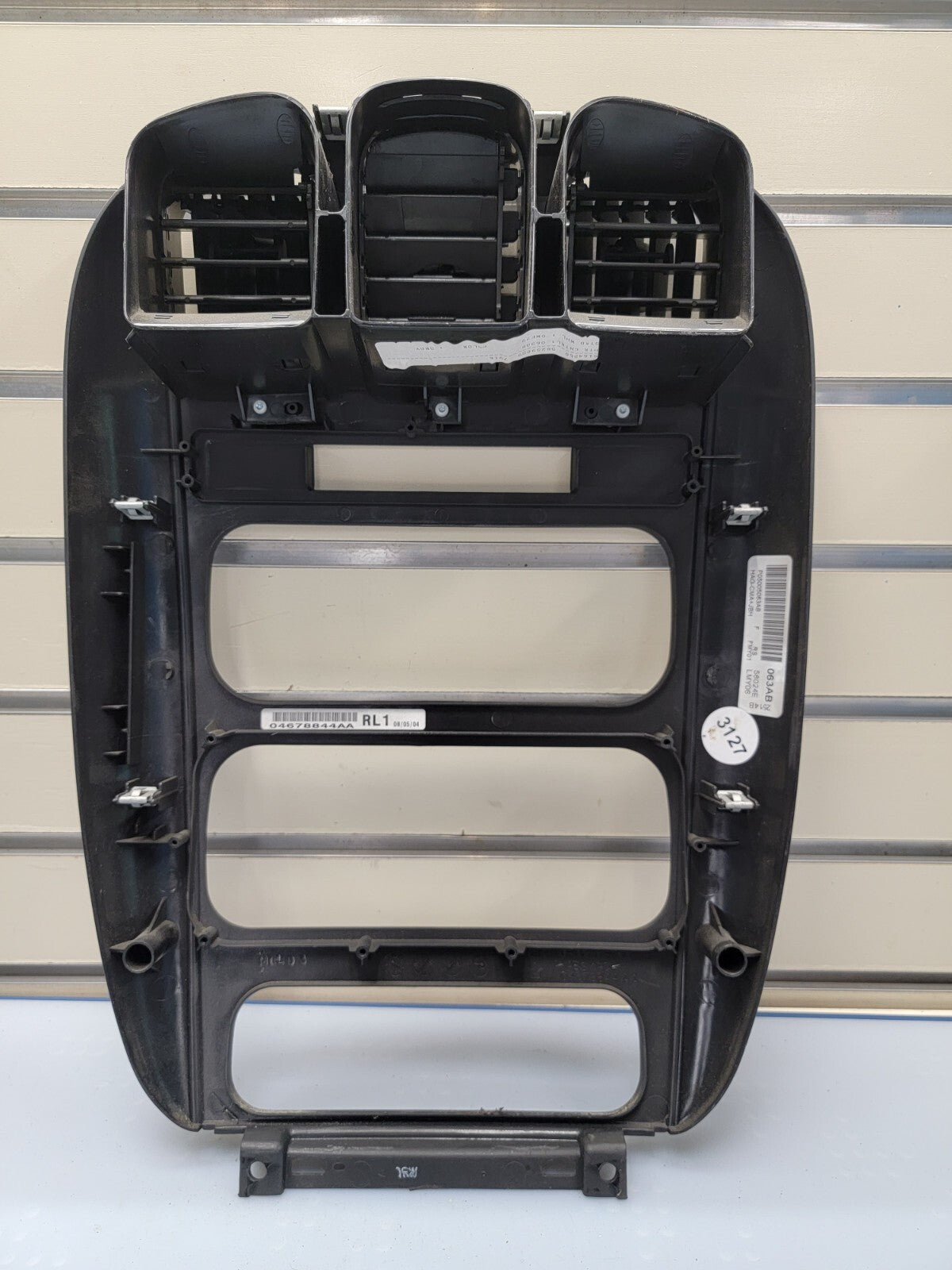 🔥01-07 Dodge Caravan Town & Country Voyager dash radio climate TRIM bezel BLACK