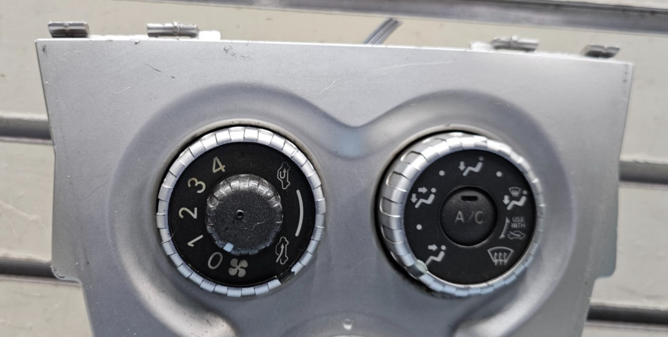 🔥09-12 Toyota Yaris Sedan A/C Heater Climate Control Panel Rear Defrost Silver