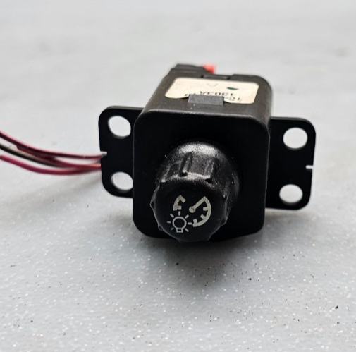🔥04-08 GRAND PRIX DASH INSTRUMENT PANEL DIMMER LIGHT SWITCH CONTROL BLACK
