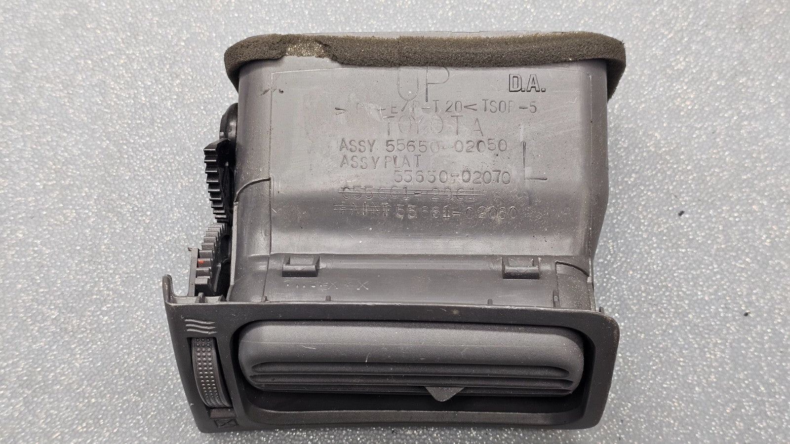 🔥03-08 Corolla Dash Center Left Driver Air Vent Heater Conditioning Gray OEM