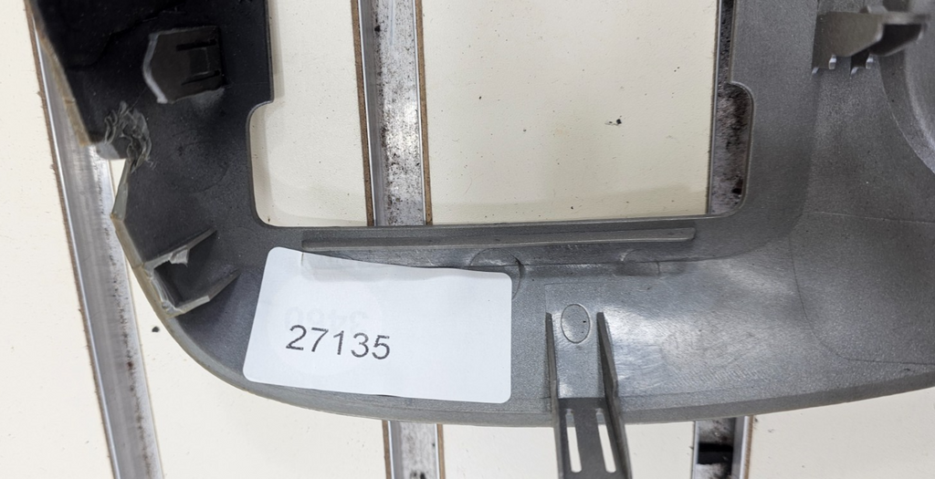 🔥09-13 Toyota Matrix / Pontiac Vibe Dash Radio Bezel Gray Silver Trim OEM