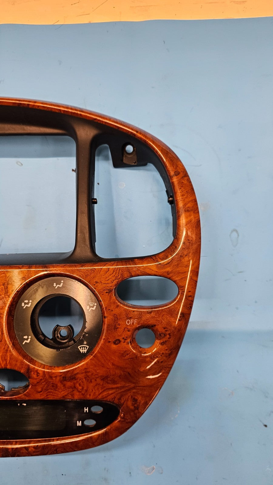 🔥00-06 Tundra Dash Center AM FM Radio Audio Stereo Display Climate Bezel Wood