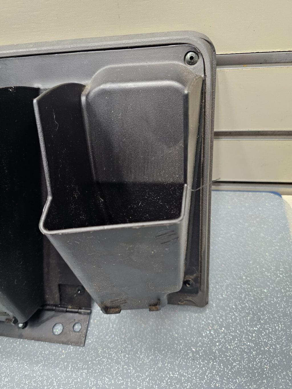 🔥99-06 SILVERADO SIERRA Dash GLOVE BOX Storage Compartment Assembly GRAY G3