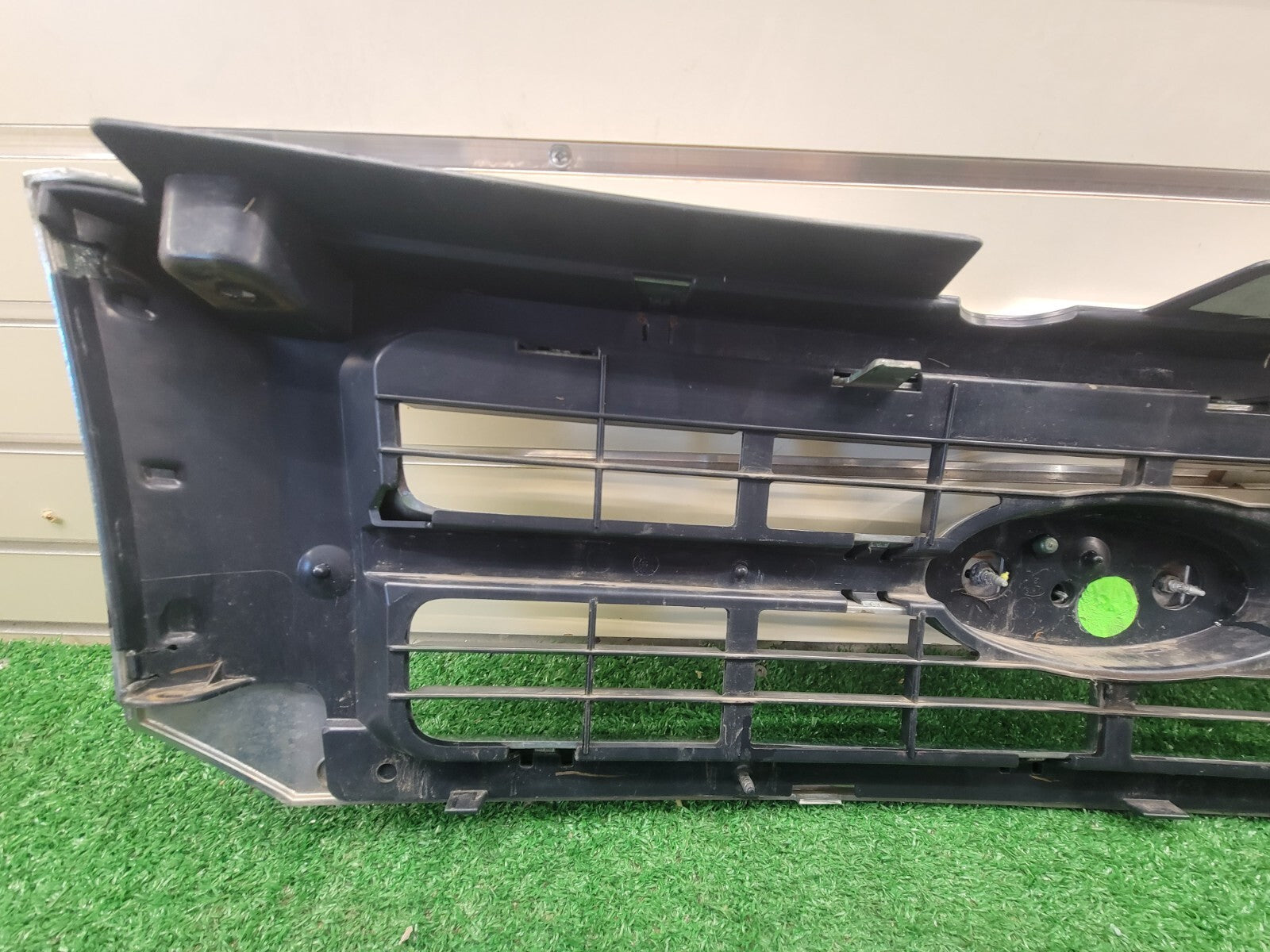 🔥08-12 Ford Escape Front Upper Bumper Center Grille Assembly Chrome EMBLEM OEM