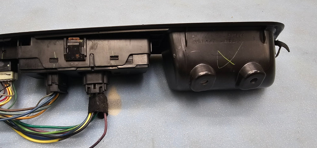 🔥09-16 CHEVY IMPALA LEFT DRIVER MASTER POWER DOOR WINDOW SWITCH BEZEL BLACK