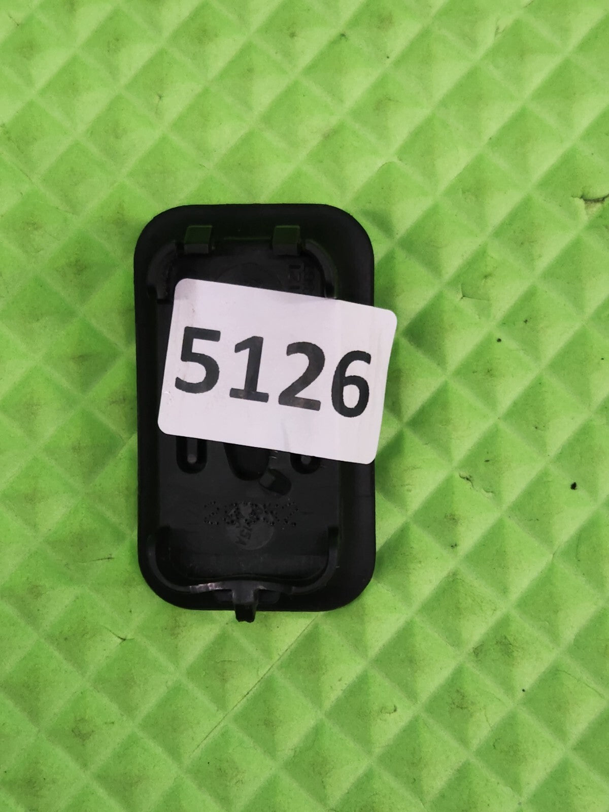 04-07 GMC Chevy Cadillac Lever Front Side Door Lock OEM BLACK