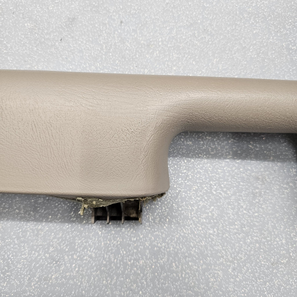 🔥2003-2006 Chevrolet GMC Silverado Tahoe Front Right Door Armrest Handle TAN H2
