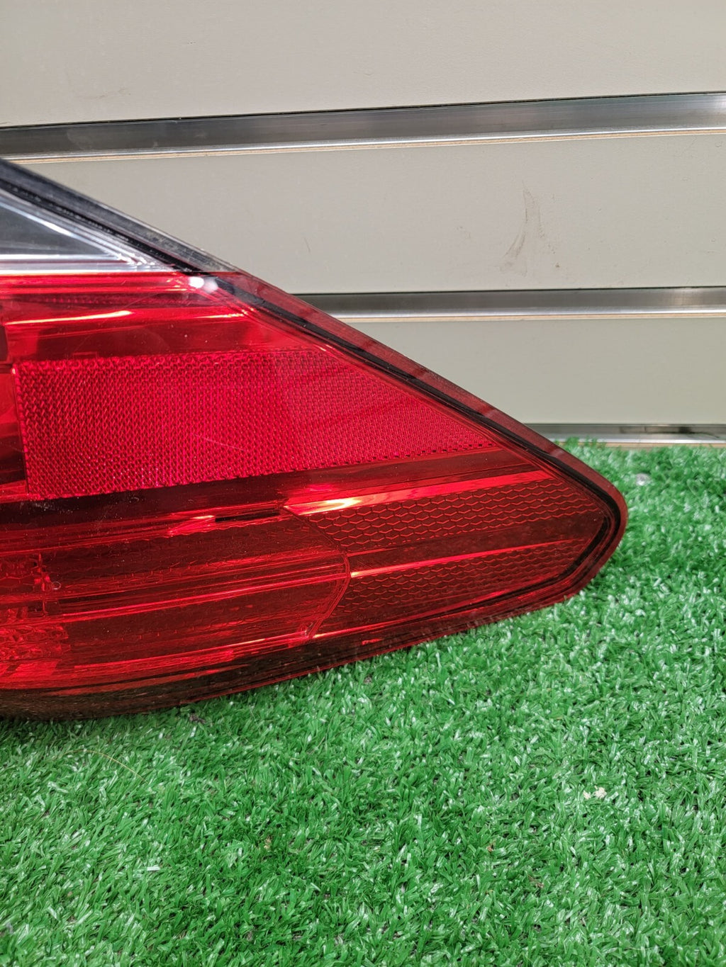 🔥2010 - 2014 Subaru Legacy Outback Wagon Driver Tail Light OEM