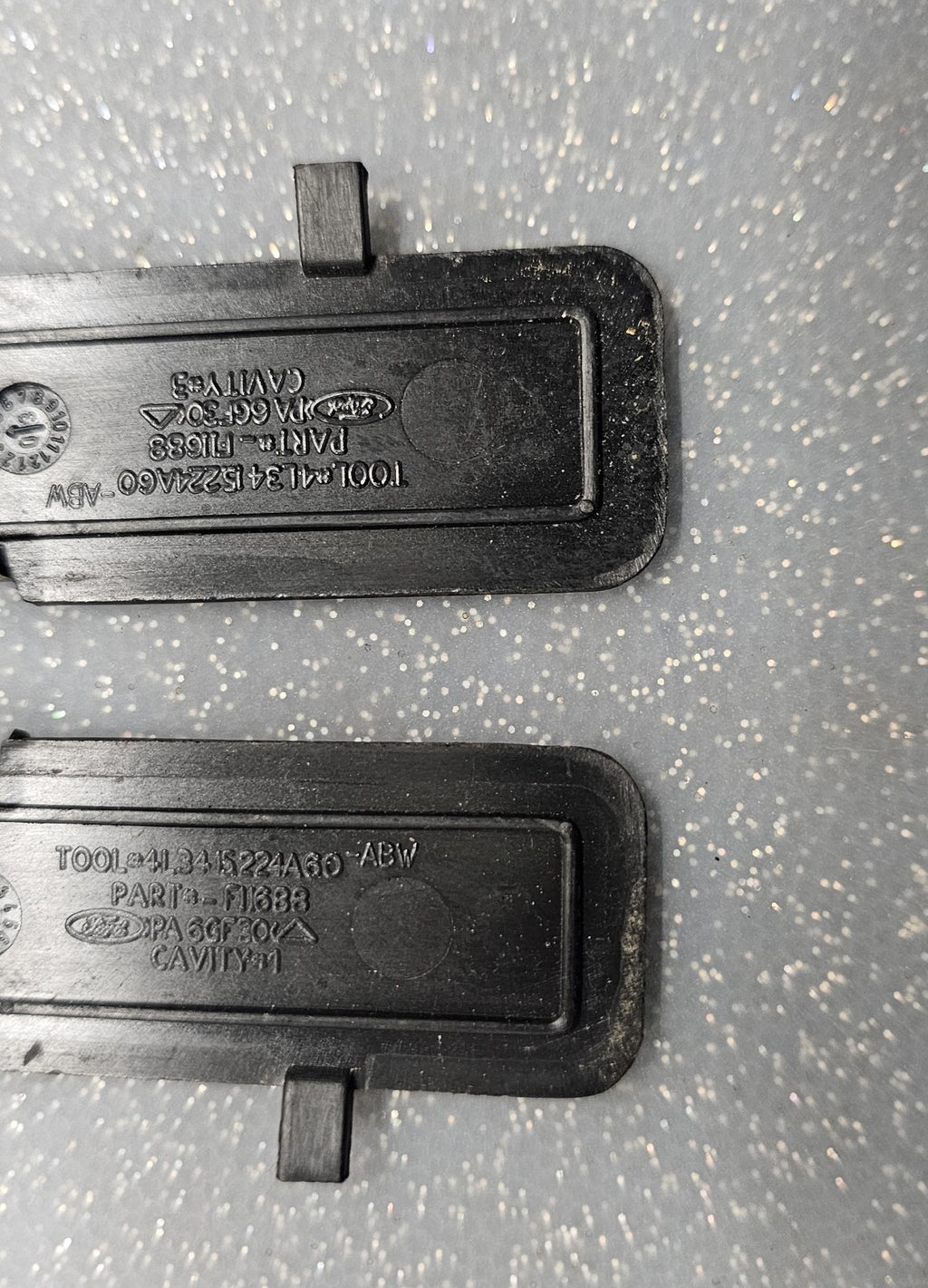 🔥04-08 FORD F150 INTERIOR LEFT DOOR PANEL HANDLE SCREW COVER TRIM CAP BLACK OEM
