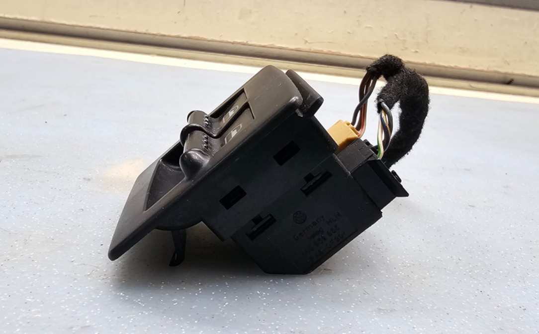 🔥98-06 Beetle Left Driver Side Power Window Switch Replacement Part Black