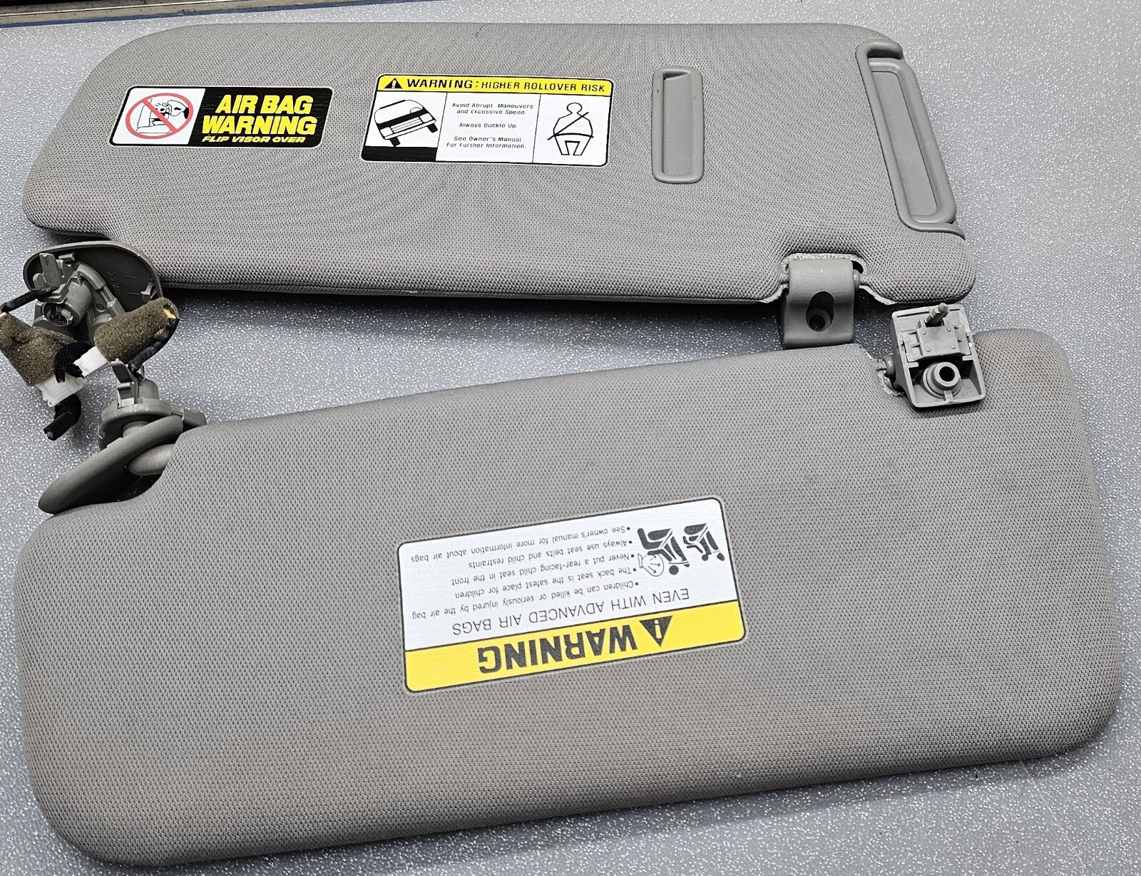 07-12 HYUNDAI SANTA FE LIGHTED SUN VISOR SUN SHADE SET SUNVISORS RH LH Gray OEM