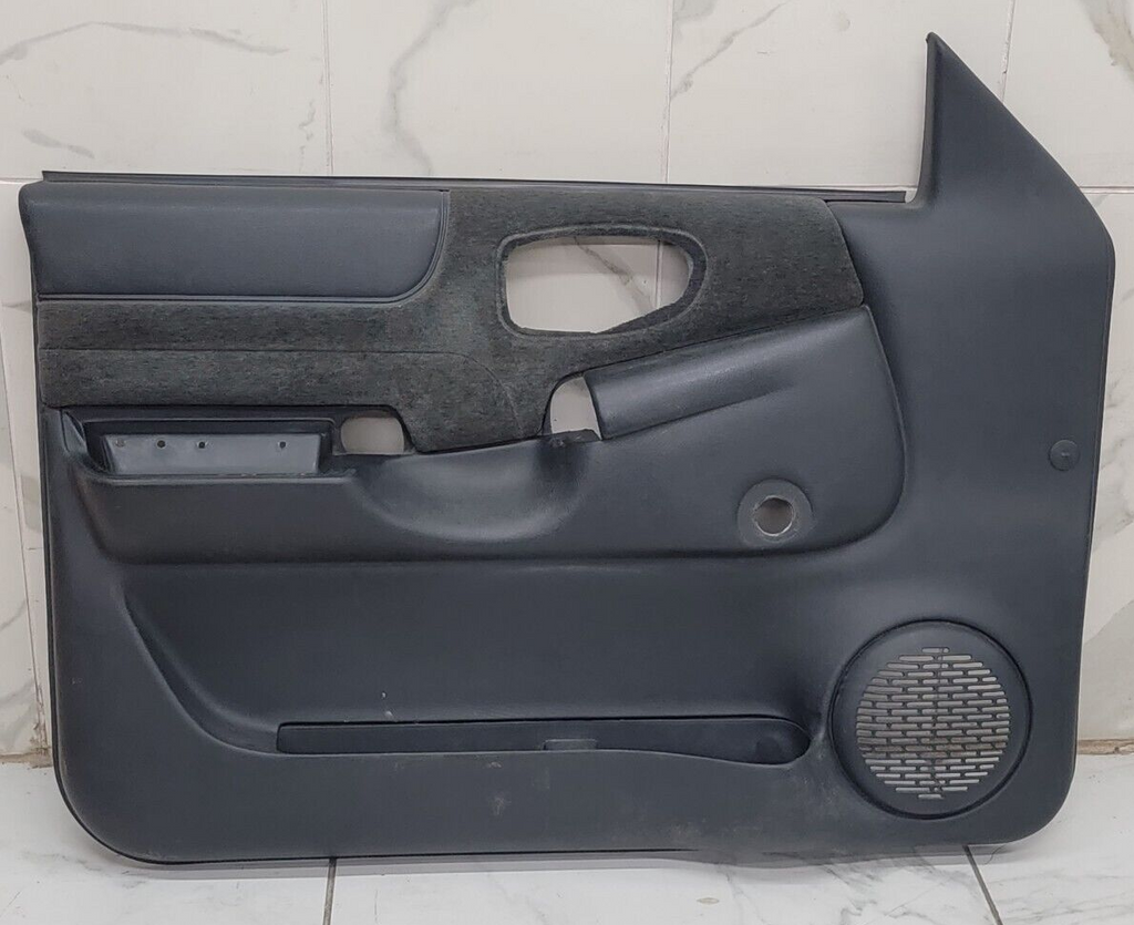 98-04 Chevy Blazer Jimmy S-10 GMC Sonoma Front Door Panels MANUAL OEM LEFT GRAY