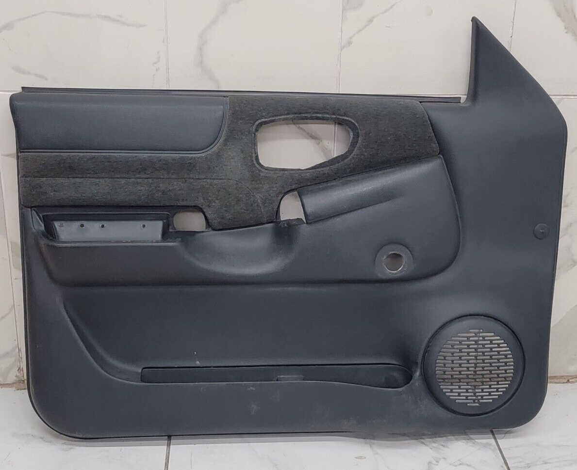 98-04 Chevy Blazer Jimmy S-10 GMC Sonoma Front Door Panels MANUAL OEM LEFT GRAY