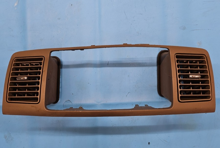 🔥03-08 COROLLA CENTER DASH AM FM RADIO STEREO BEZEL TRIM PANEL OEM TAN