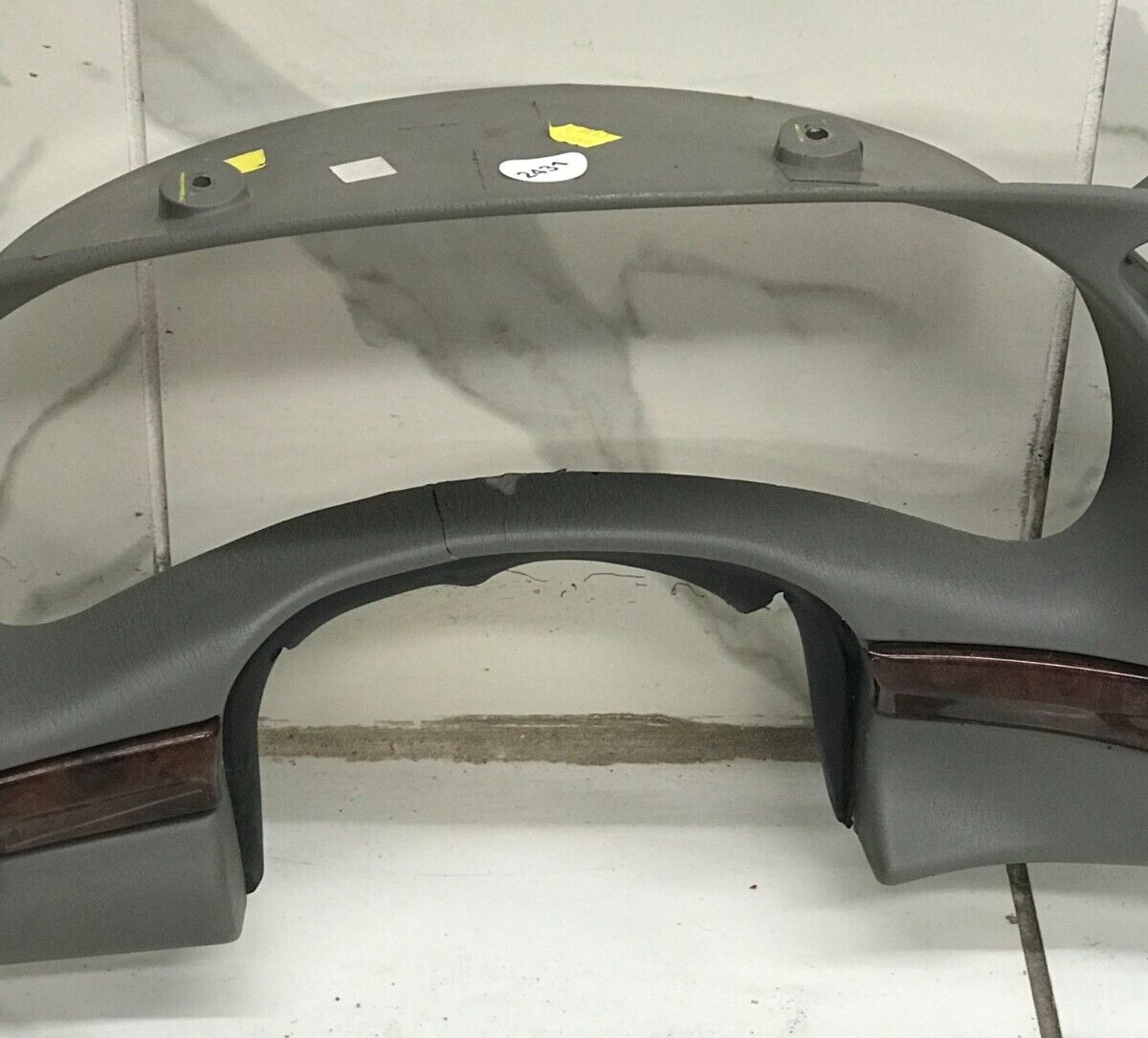 00-05 CHEVY IMPALA Dash Instrument Cluster Bezel Radio Speedo Gauge Trim Gray C7