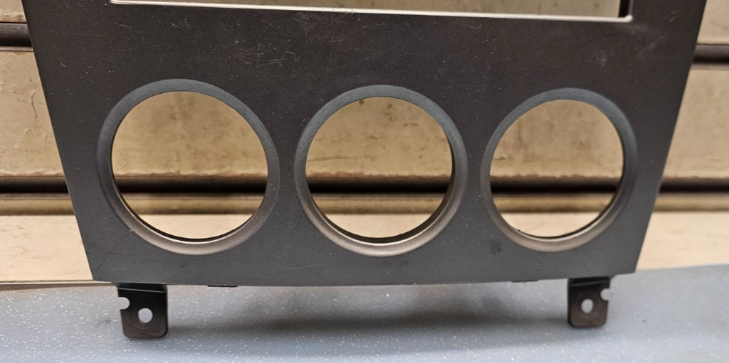 03-08 Subaru Forester Radio Trim Panel Climate Control Center Dash Bezel Silver