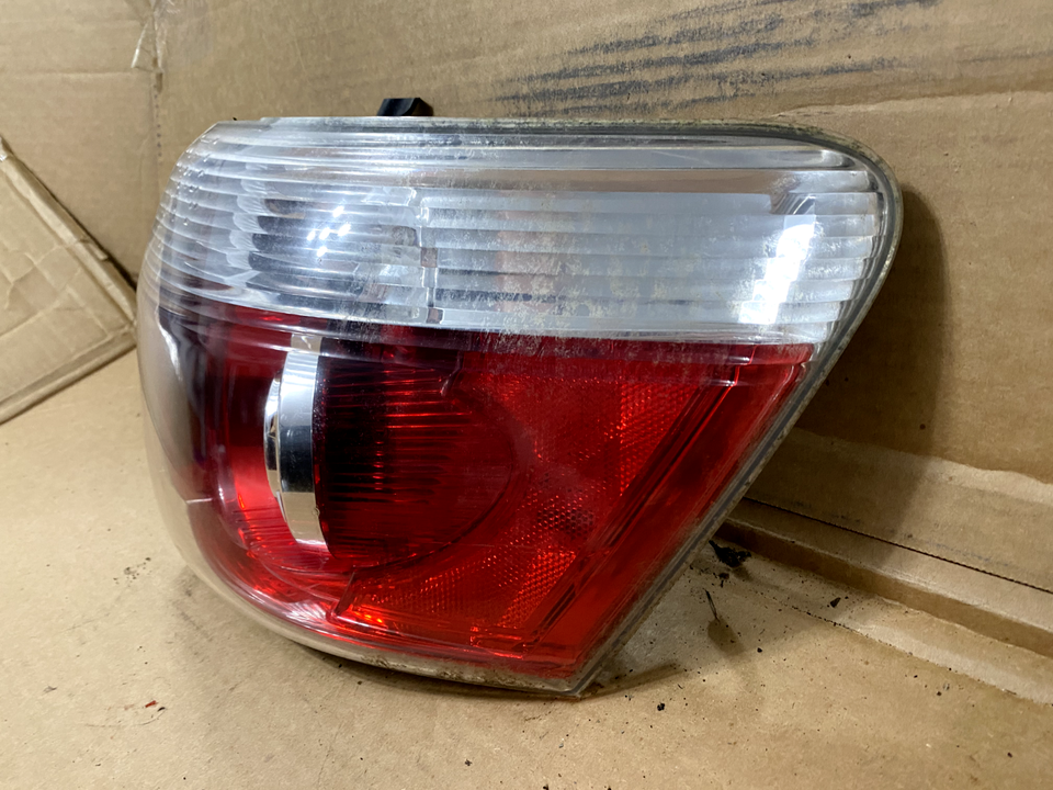 🔥07-12 GMC ACADIA RIGHT PASSENGER Rear Tail LED Light Brake Light Lamp Assembly
