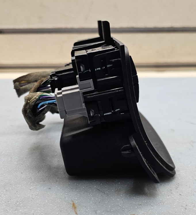 🔥2008-2012 Buick Enclave Dash Console Heat Traction Switch Assembly OEM BLACK