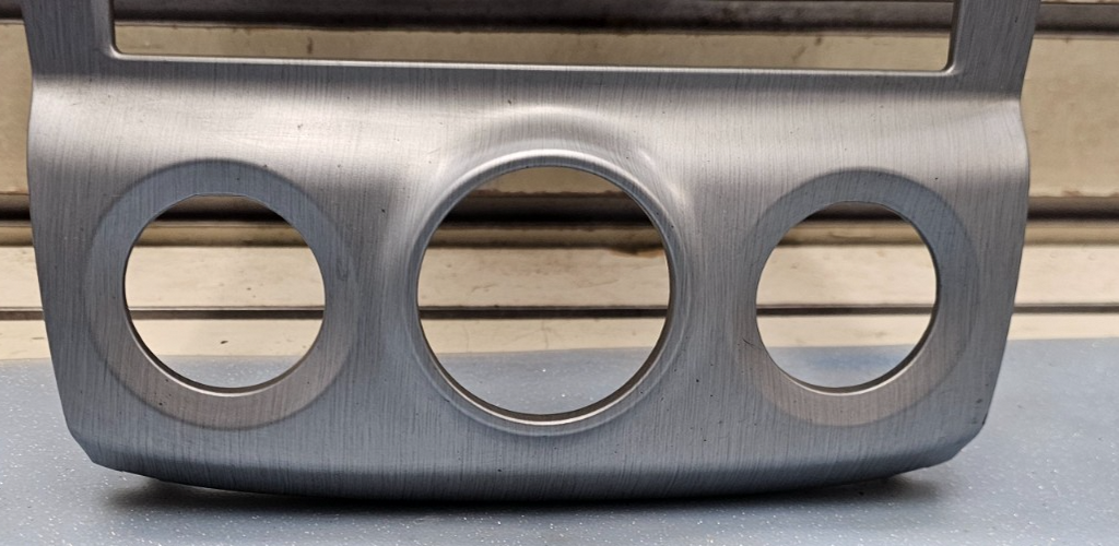 🔥05-09 KIA SPORTAGE CENTER DASH RADIO BEZEL TRIM CLIMATE CONTROL OEM SILVER