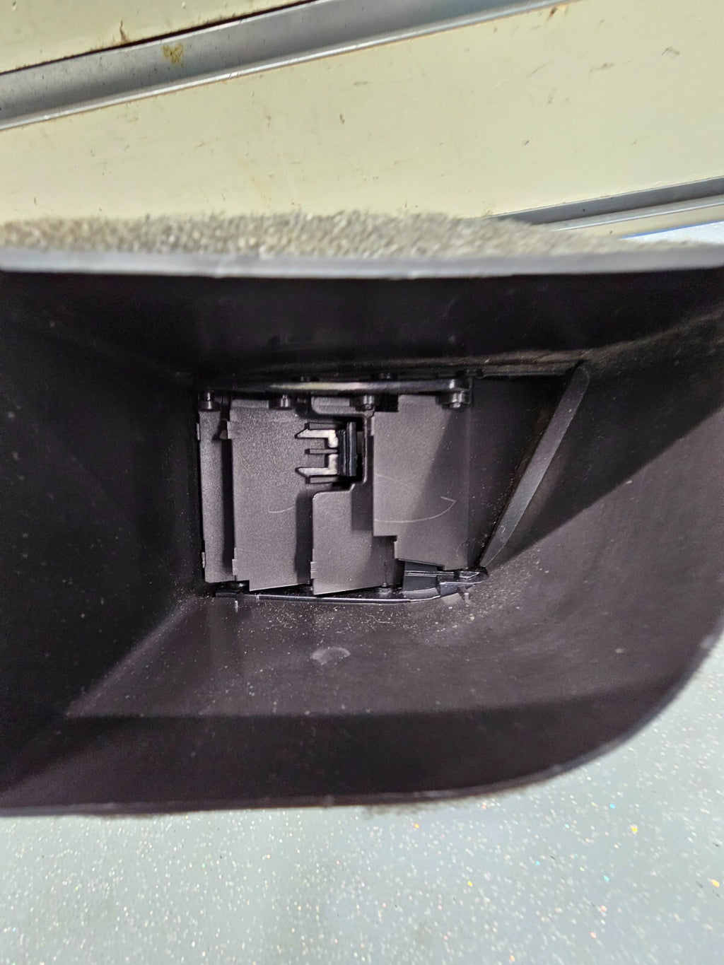 🔥13-20 FORD FUSION Left Driver DASH AIR VENT W/TRIM ASSEMBLY Chrome Black OEM