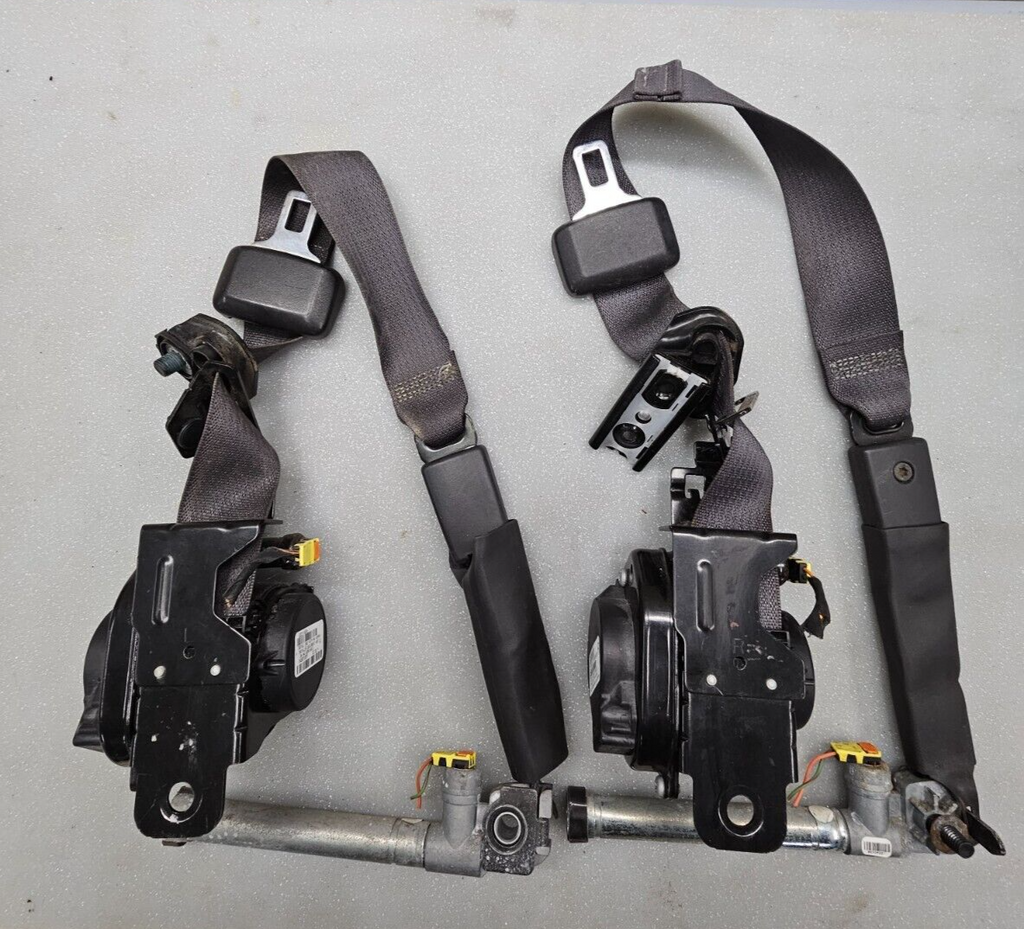 🔥11-17Acadia Enclave Traverse Front Seat Belt Retractor Assembly Set Pair Black