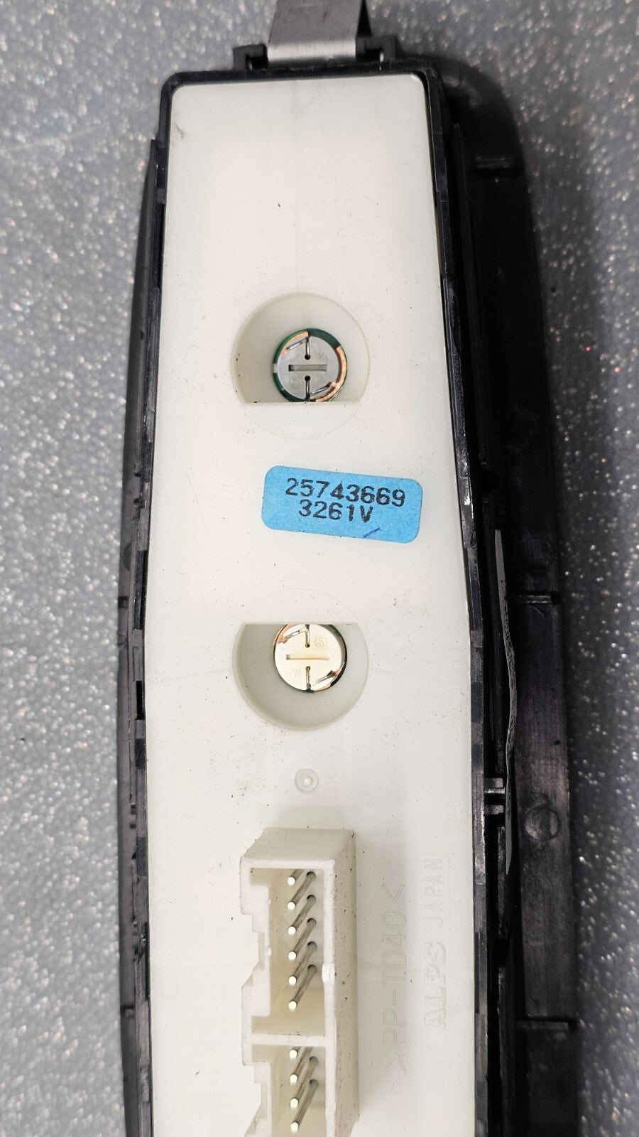 98-04 Deville Seville Left Driver Master Window Door Power Switch Assembly Black
